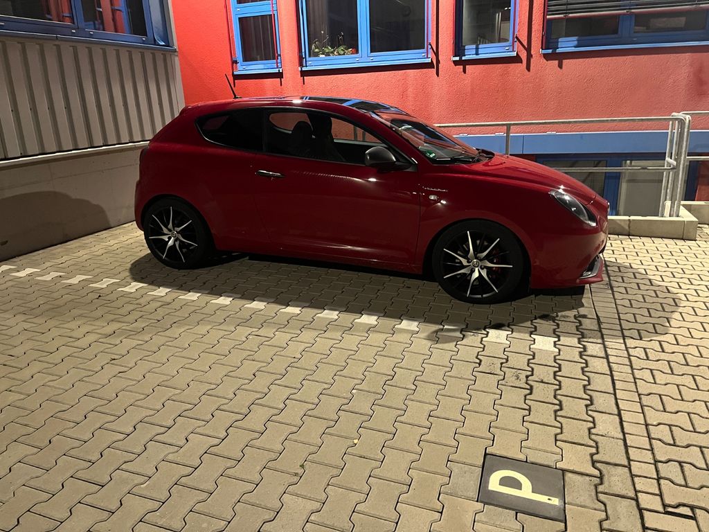 Alfa Romeo MiTo 1.4 TB 16V MultiAir TCT Veloce Veloce