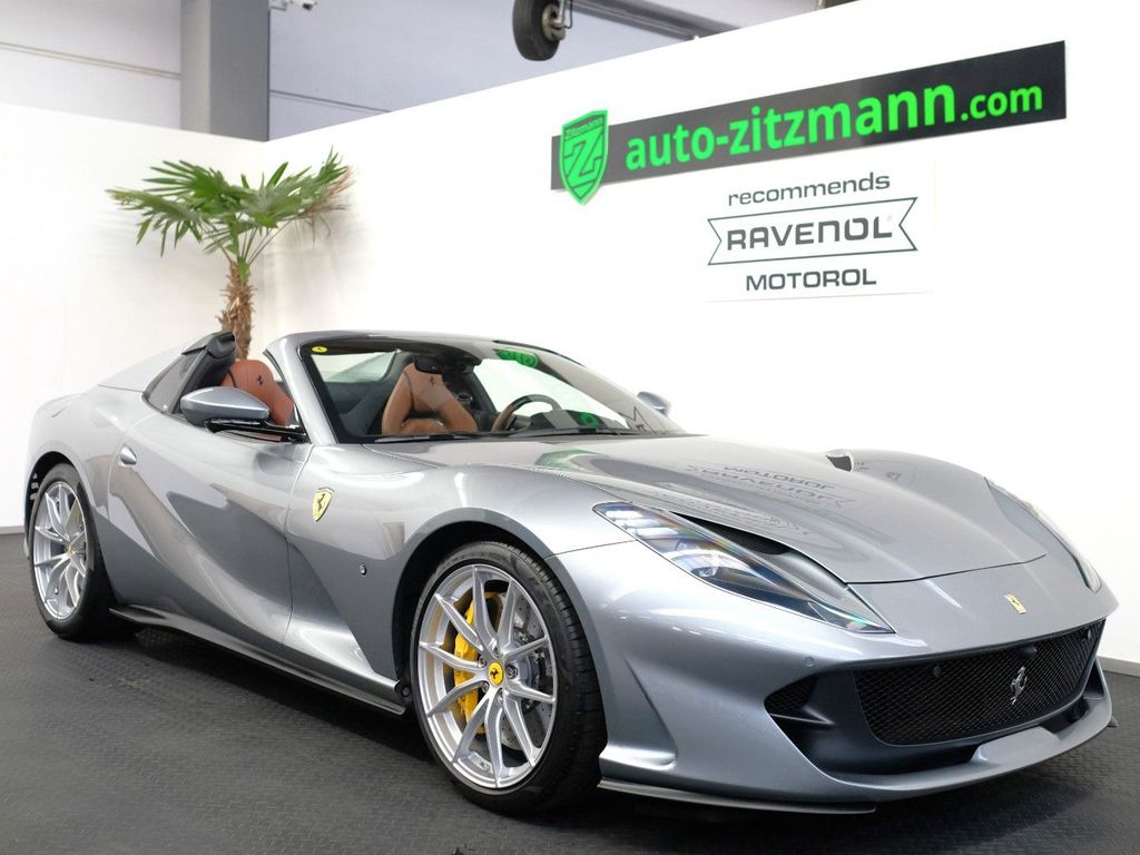 Bild des Angebotes Ferrari 812 GTS/CARBON/LIFT/JBL/SURROUND VIEW/ALCANTARA