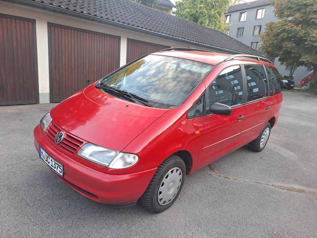 Bild des Angebotes Volkswagen Sharan 2.0 Basis