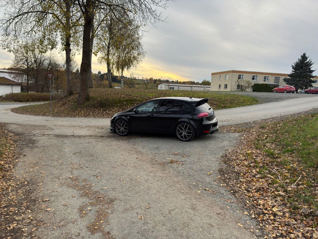 Bild des Angebotes Seat Leon 2.0 T FSI Cupra R Cupra R