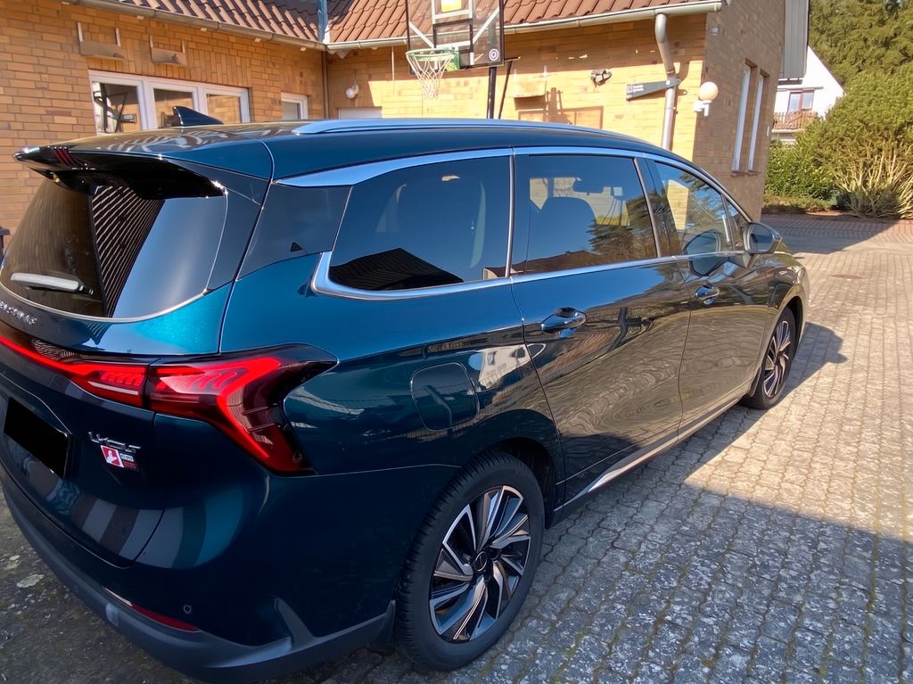 Bild des Angebotes DFSK Forthing 4  U-Tour - PANO 360° Kamera 7-Sitzer