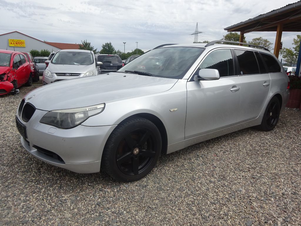 Bild des Angebotes BMW 525 5 Touring 525 i xDrive Automatik