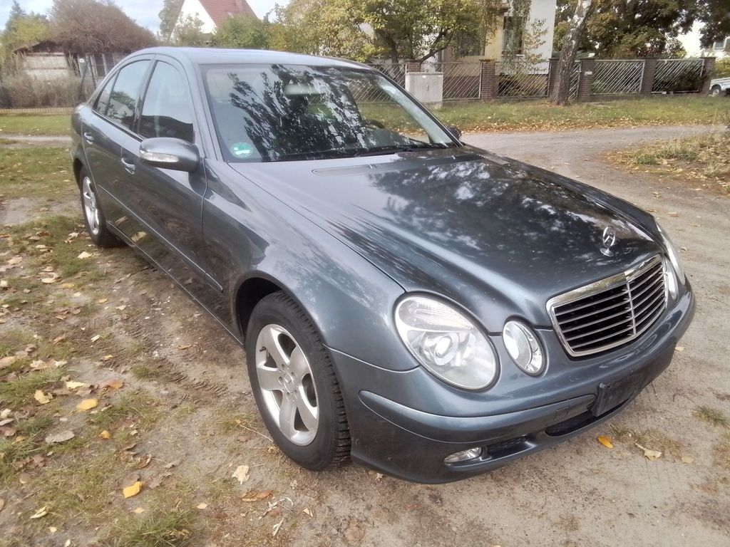 Bild des Angebotes Mercedes-Benz E 200 CDI Automatik W211