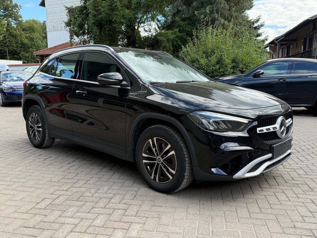 Bild des Angebotes Mercedes-Benz GLA 180 7G LED+MBUX+VIRT+SHZ+KAM+T-LEDER+NAV+DAB