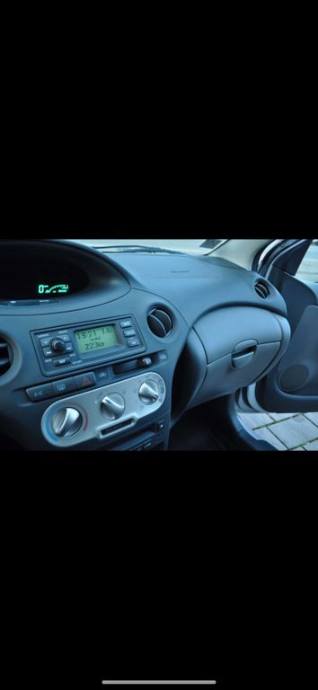 Bild des Angebotes Toyota Yaris 1.3 Sol Auto. sol