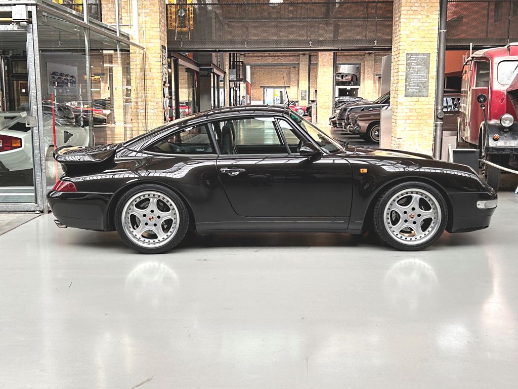 Bild des Angebotes Porsche 993 Targa - Top und im Turbolook!
