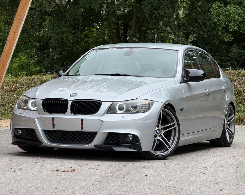 Bild des Angebotes BMW E90 325i LCI TEMP SHZ NAV M-Performance Apple CP