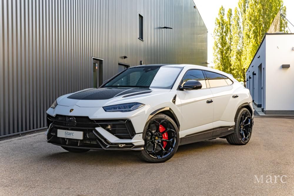 Bild des Angebotes Lamborghini Urus Performante / full Carbon / ADAS/23"/3D B&O