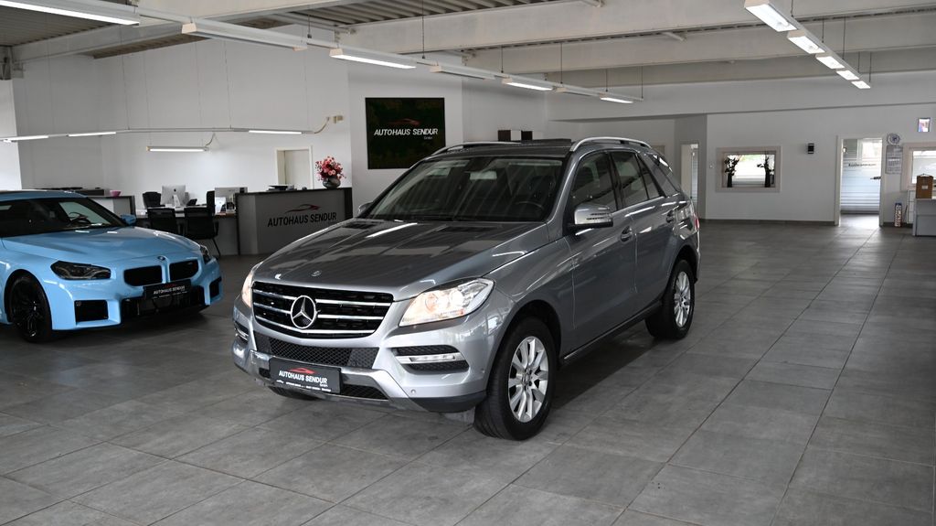 Bild des Angebotes Mercedes-Benz ML 250 CDI BlueTec 4Matic *NAVI*AHK*LEDER