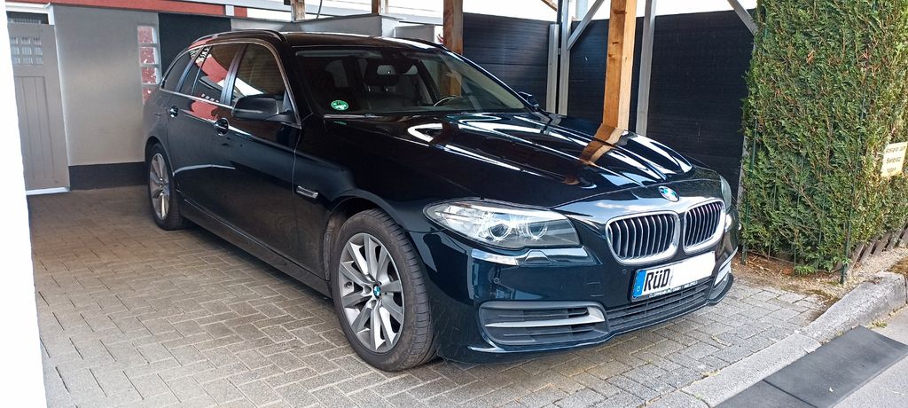 Bild des Angebotes BMW 520d xDrive Touring A Luxury Line RFK/SHZ/WR/SR
