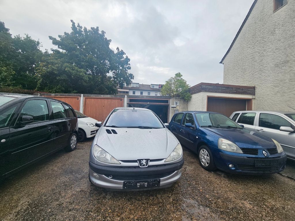 Bild des Angebotes Peugeot 206 1.6 Premium 110 Automatik * Tüv 12 / 27