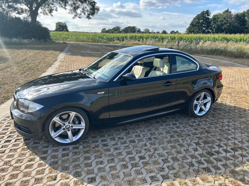Bild des Angebotes BMW 135i Coupé - Werkszustand, lückenloser Service