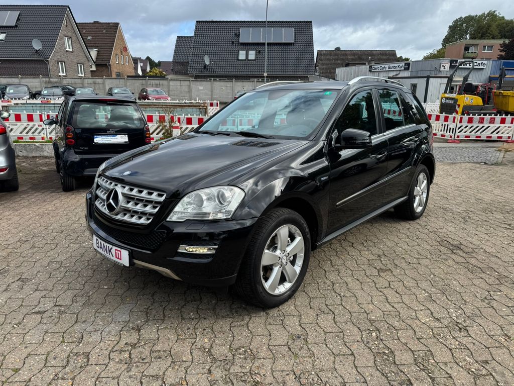 Bild des Angebotes Mercedes-Benz ML 300 CDI 4Matic 1.Hand/Scheckheft/Voll!