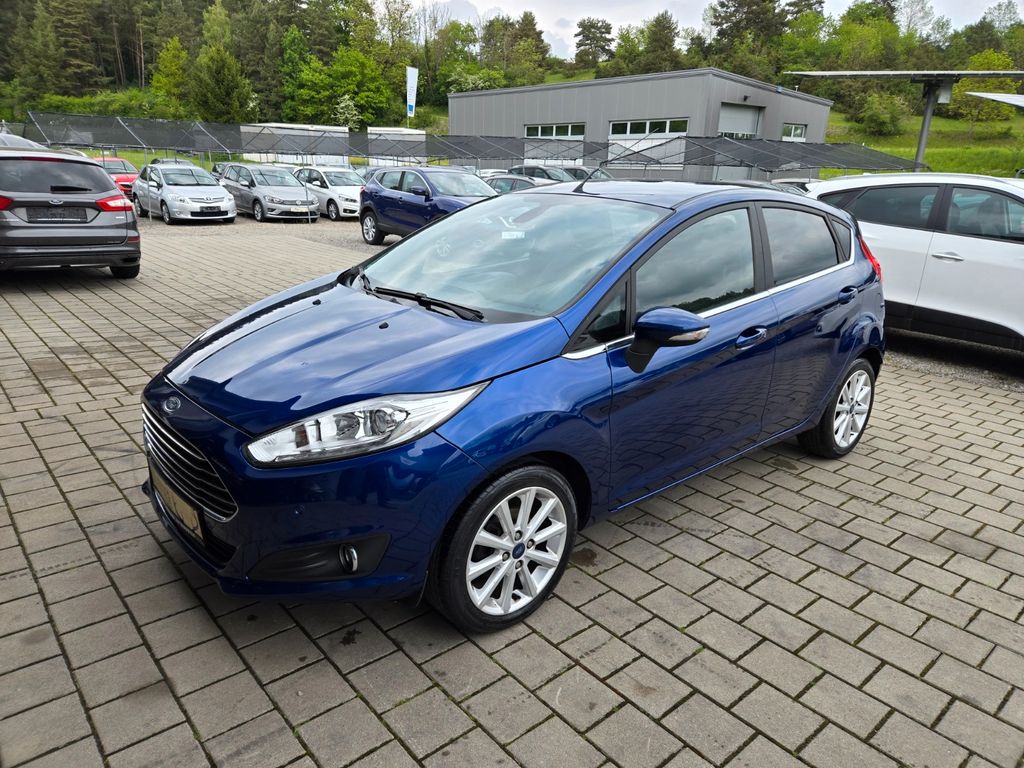 Ford Fiesta Titanium-Ausstattung, Tüv Neu ,Garantie