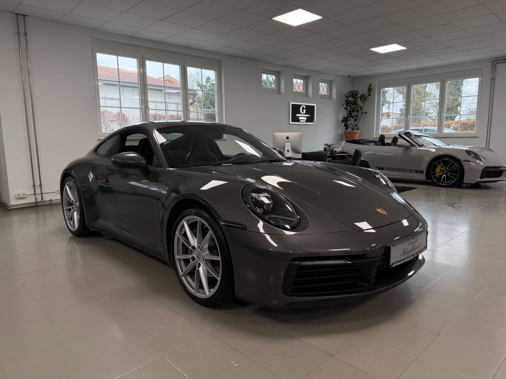 Porsche 992 Carrera Coupe/Deutsch/1 Hand/PZ Scheckheft