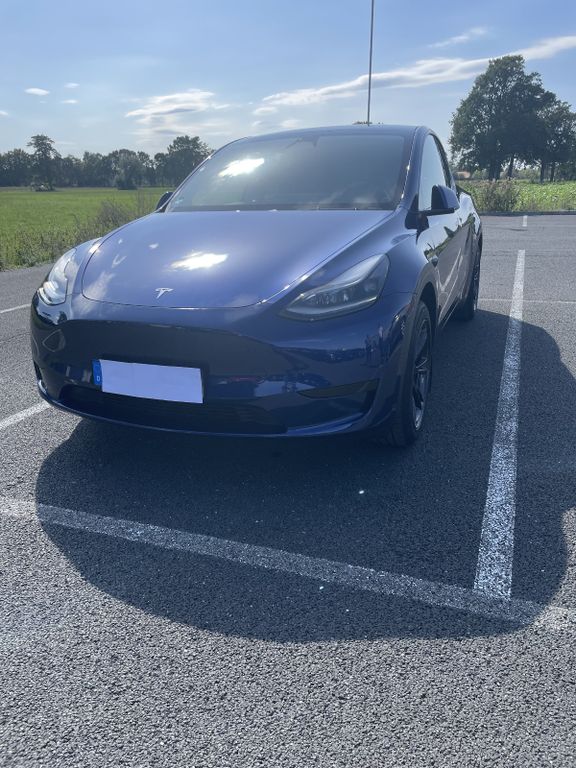 Tesla Model Y Long Range RWD