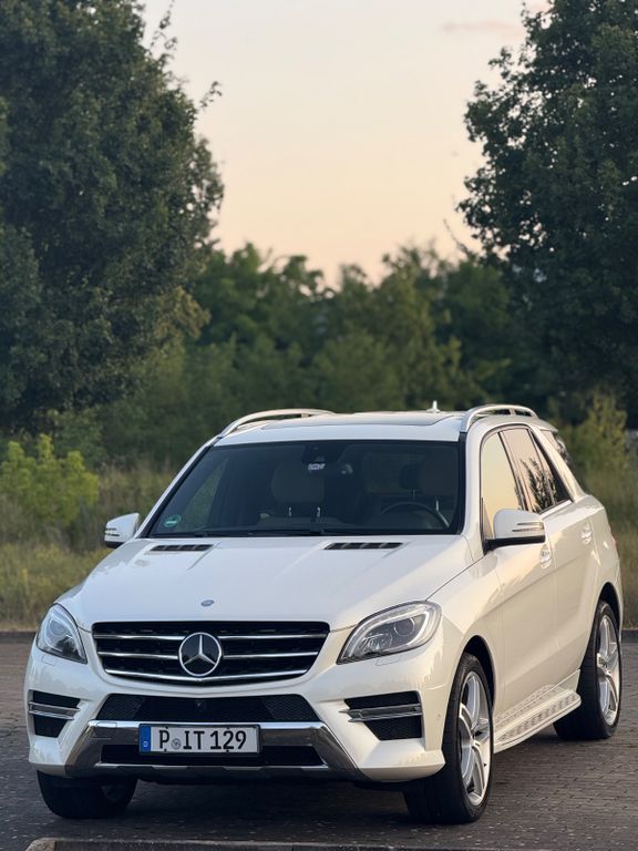Bild des Angebotes Mercedes-Benz ML 350 BlueTEC 4MATIC - AMG Liebhaber Fahrzeug