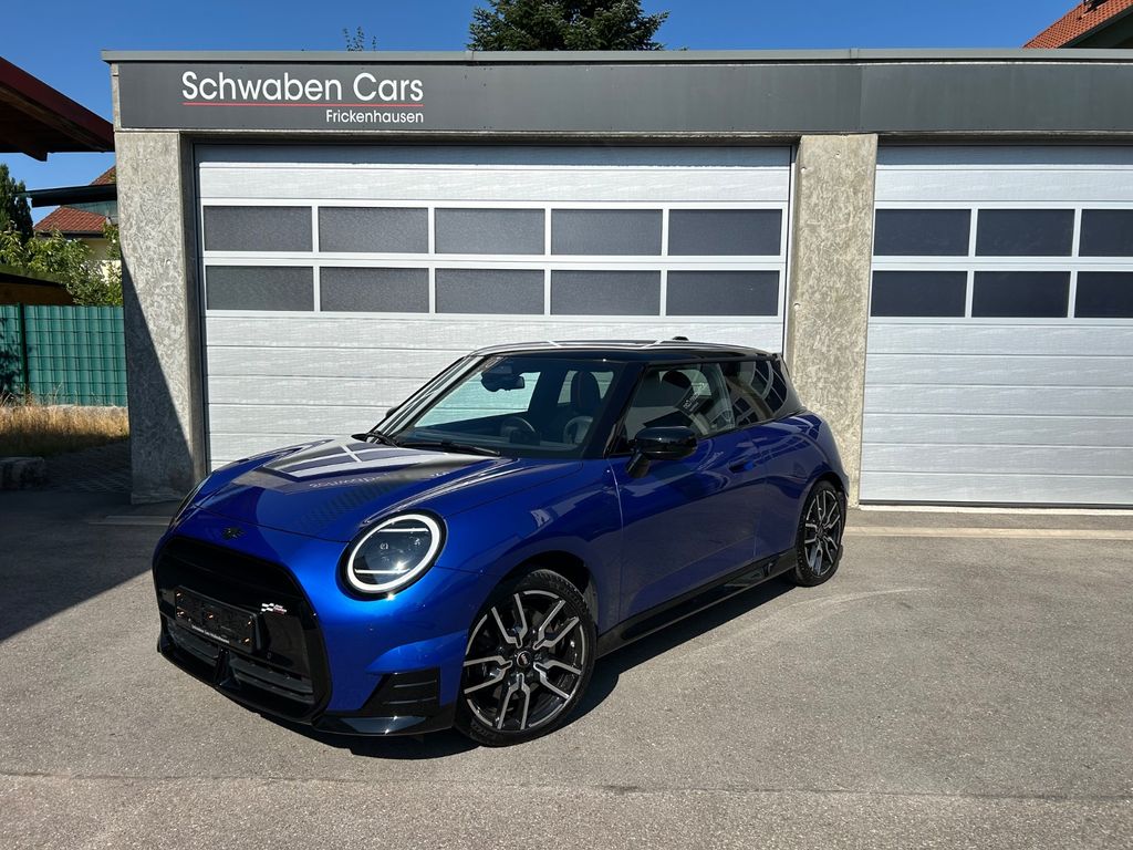 Bild des Angebotes MINI Cooper SE JOHN COOPER WORKS M PANO HUD Keyless