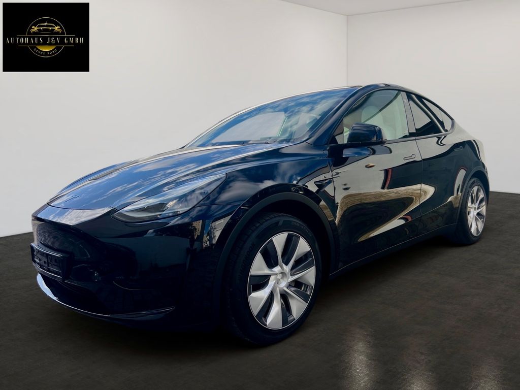 Bild des Angebotes Tesla Model Y Basis RWD, Schwarz / Weiß