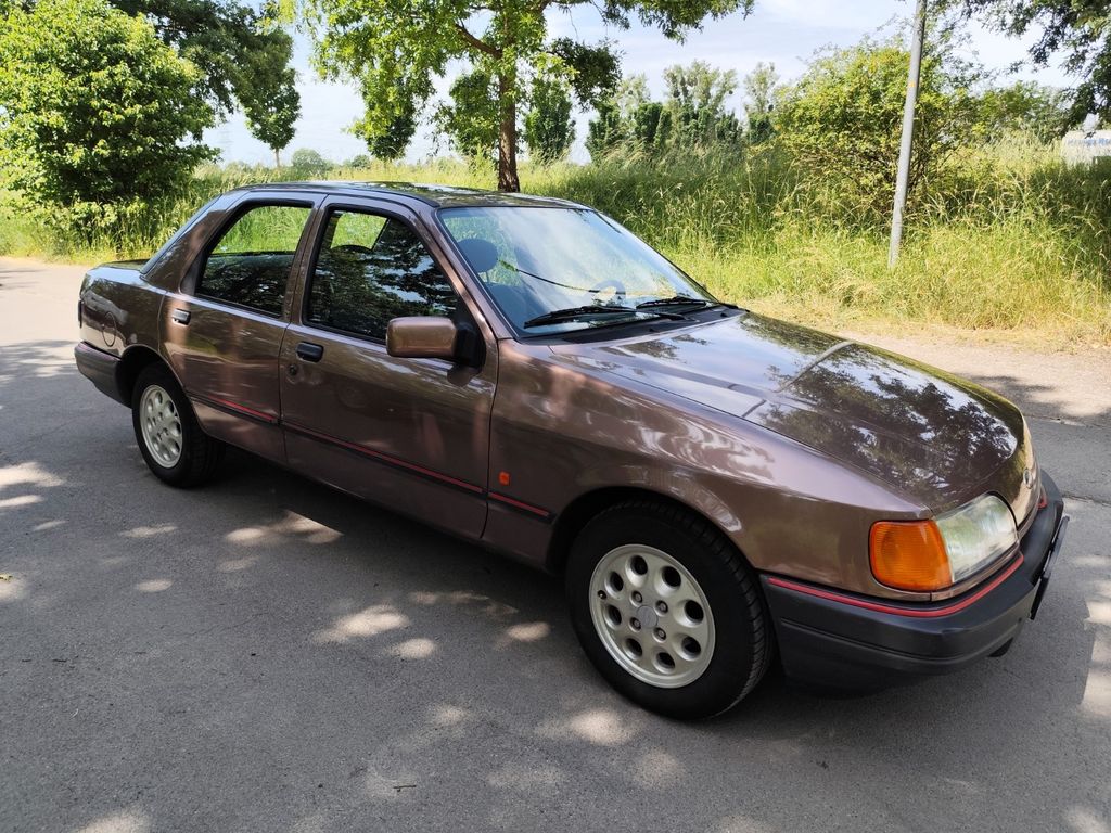 Ford Sierra 2,0i LX