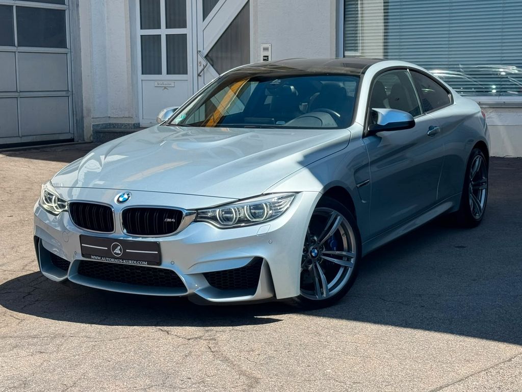 Bild des Angebotes BMW M4 DKG Coupe LED MEMO CARBON NAVI 19" UNFALLFREI
