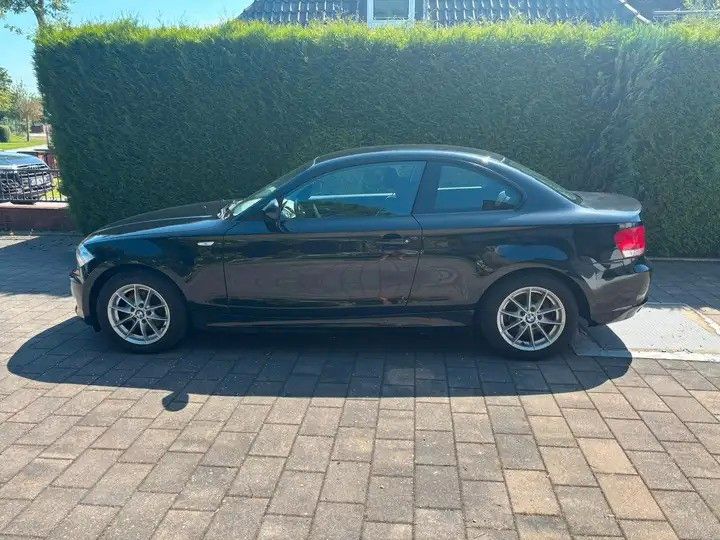 Bild des Angebotes BMW 120i Coupé -