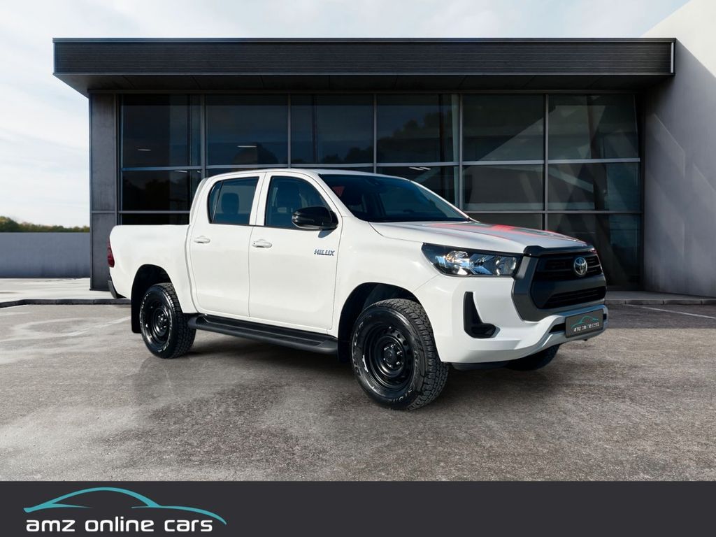 Bild des Angebotes Toyota Hilux 2.4 D-4D 4WD DoKa Aut. Klima+AppLink+Kamer