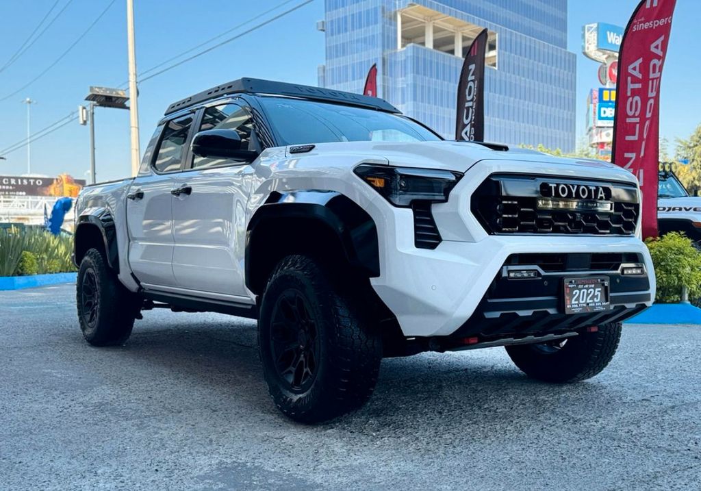 Toyota Tacoma TRD PRO HEV 2026