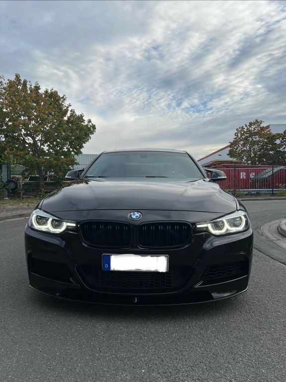 Bild des Angebotes BMW 328i xDrive - M Sportpaket | LCI | Vollleder