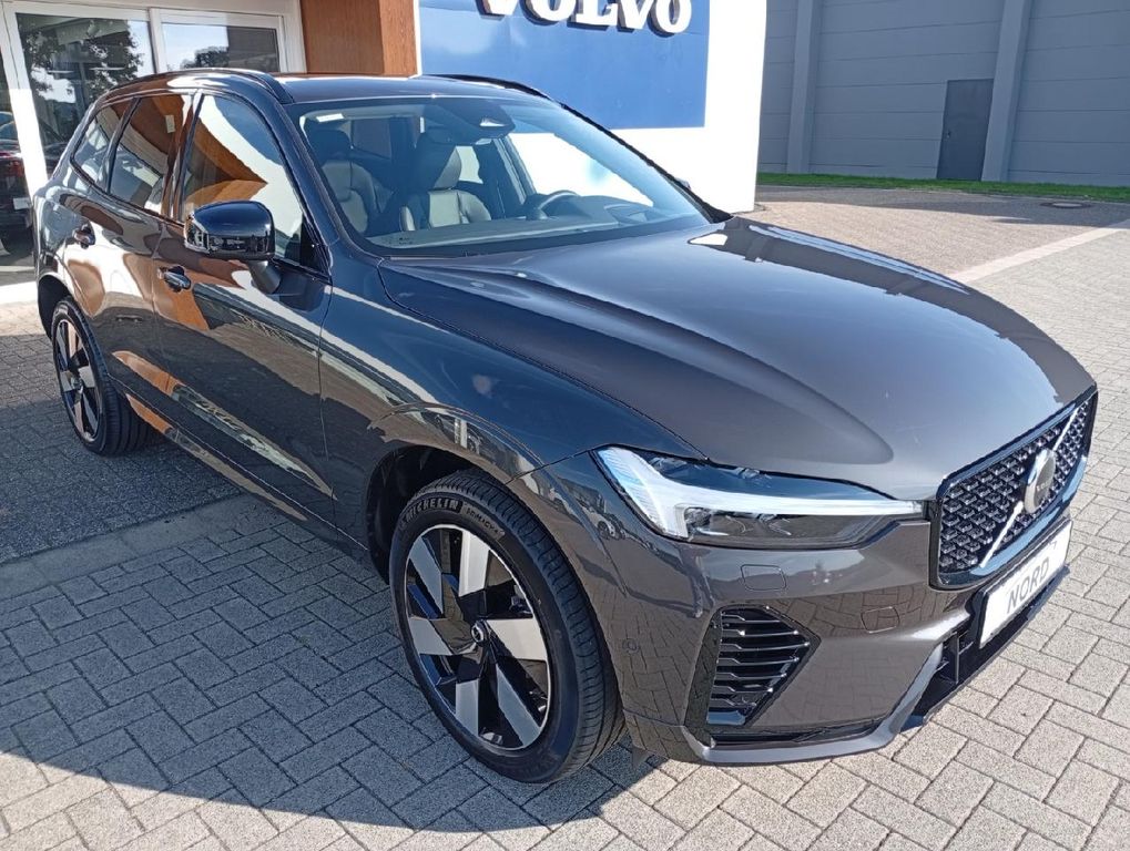 Bild des Angebotes Volvo XC60 T8 Ultra Dark Plug-In Hybrid AWD/B&W/AHK