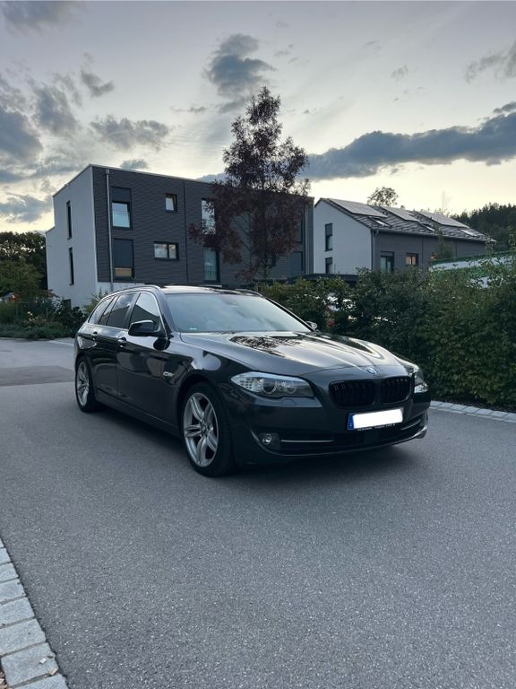 Bild des Angebotes BMW 530d Touring -