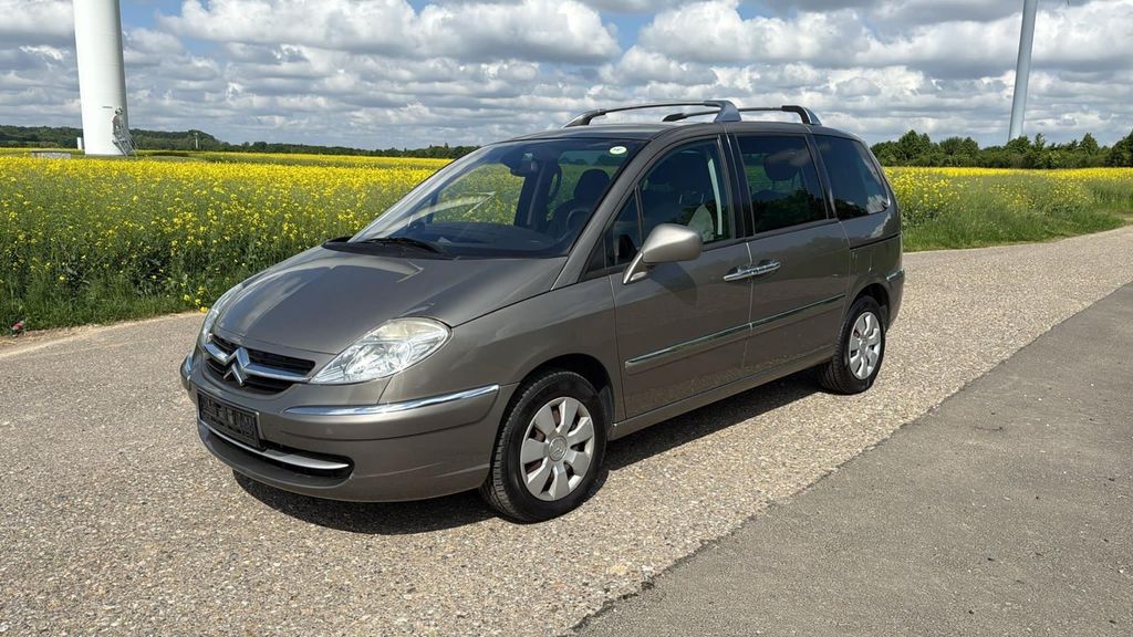 Citroën C8 HDi/6 Sitze/Navi/Zahnriemen Neu /TÜV NEU
