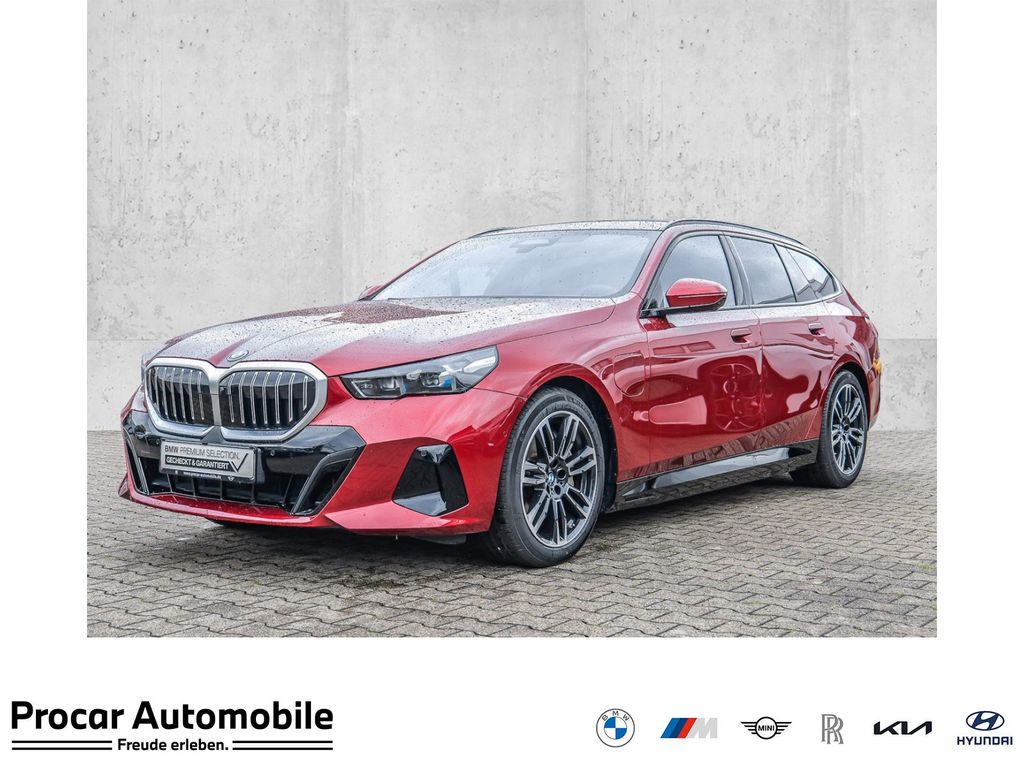 Bild des Angebotes BMW 550e xDrive Touring M Sport + AHK+Pano+Bowers&Wi