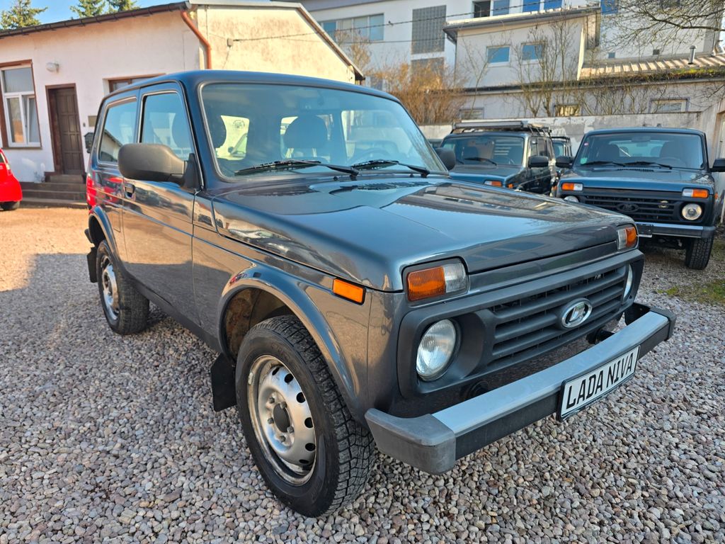 Bild des Angebotes Lada Taiga Urban 4x4*TÜV Neu*AHK*1 Hand