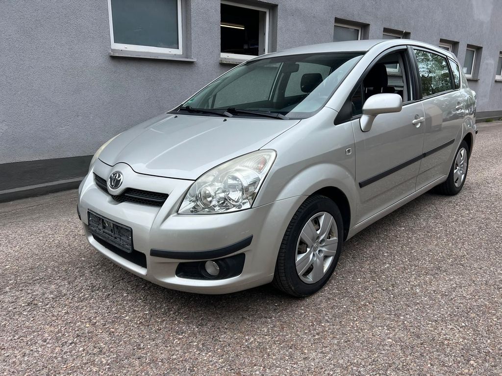 Bild des Angebotes Toyota Corolla Verso 1.8-l-VVT-i Executive