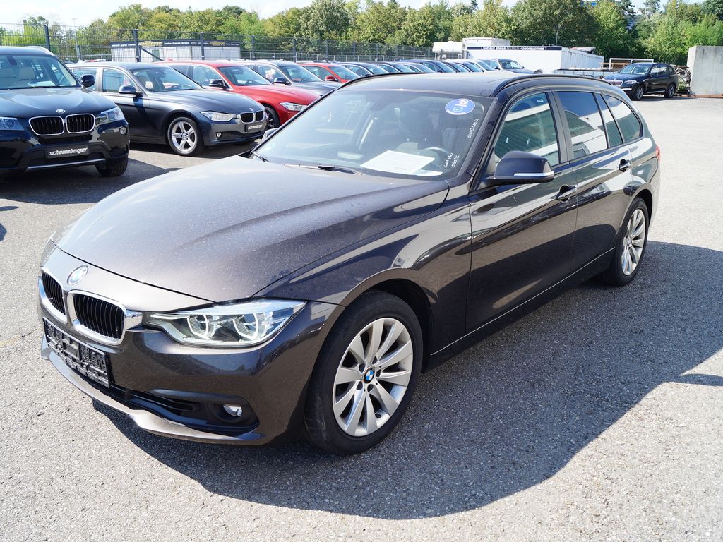 Bild des Angebotes BMW 320i xDrive Touring * Navi * AHK * Pano * LED *