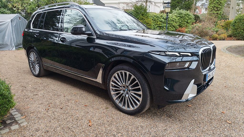 Bild des Angebotes BMW X7 xDrive40i - wie neu, Werksgarantie NP 128.000