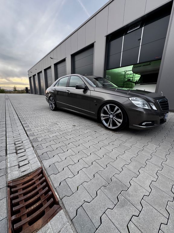 Bild des Angebotes Mercedes-Benz E 500 Avantgarde