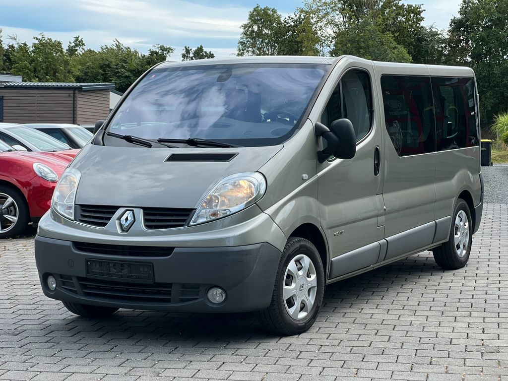 Bild des Angebotes Renault Trafic 2.0 dCi UMBAU RAMPE ELEKTR SITZE TÜREN RO