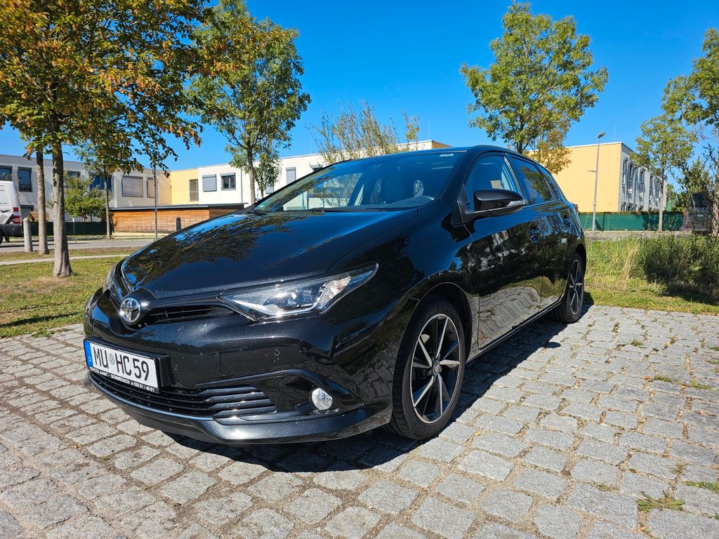 Bild des Angebotes Toyota Auris Team D 1,2-l-Turbo, AHK, Panorama-Glasdach