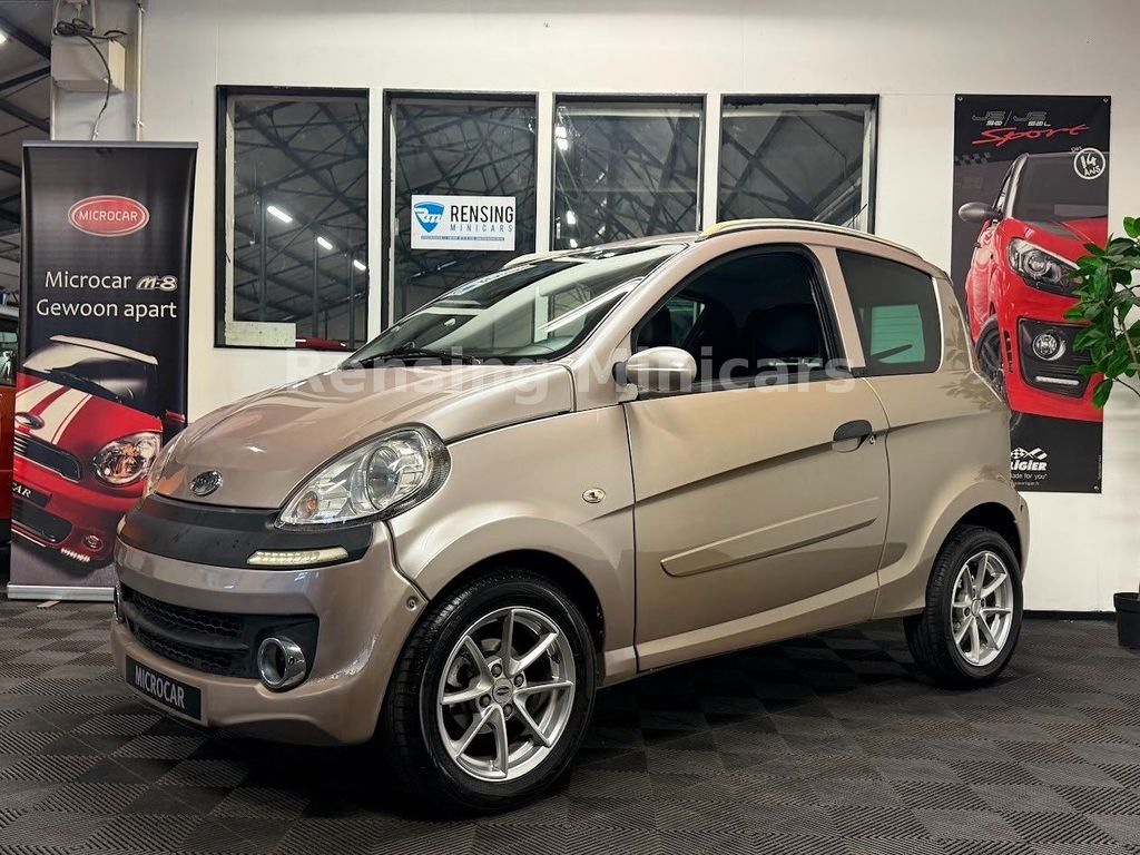 Bild des Angebotes Microcar M.Go DCI Beige Mopedauto XXL Koffer Minicar 45KM