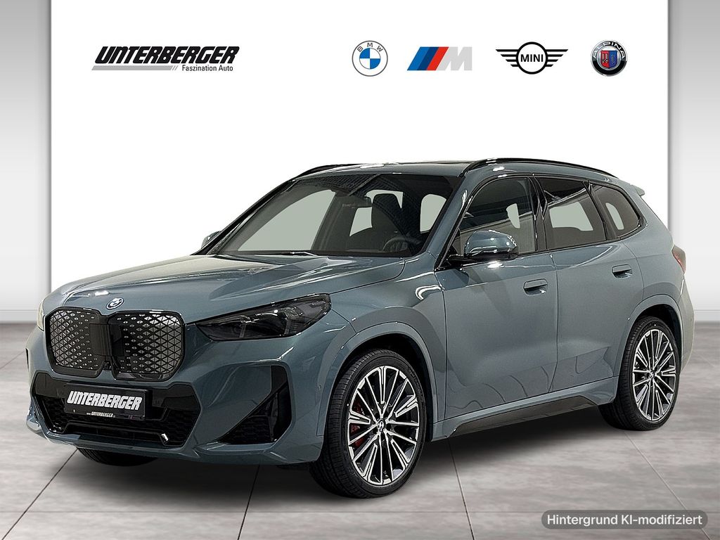 Bild des Angebotes BMW iX1 xDrive30 M Sport Pro ACC 360 AHK HUD