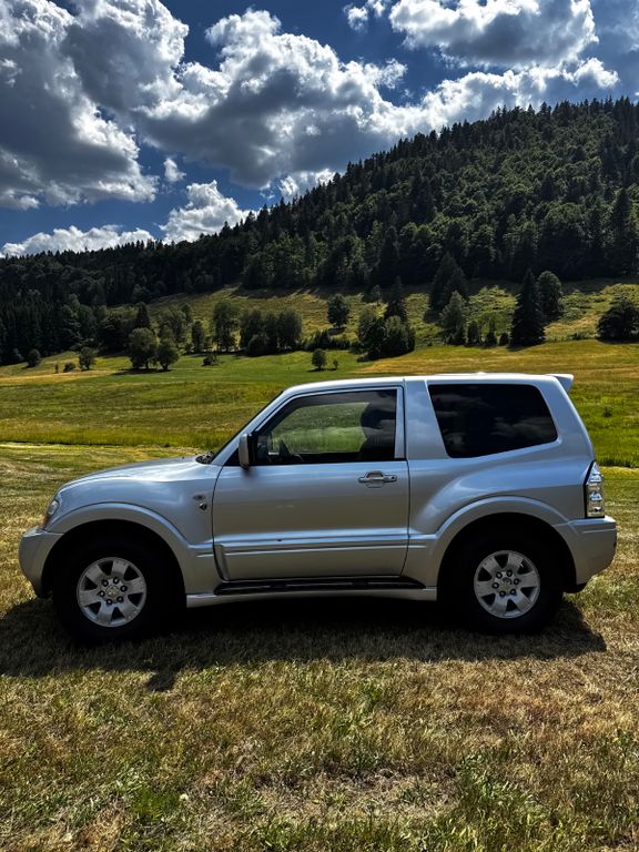 Mitsubishi Pajero 3,2 DI-D Instyle Instyle