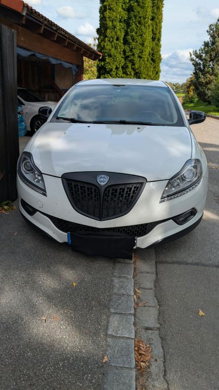 Bild des Angebotes Lancia Delta 1.4 T-Jet 16v 88kW Oro