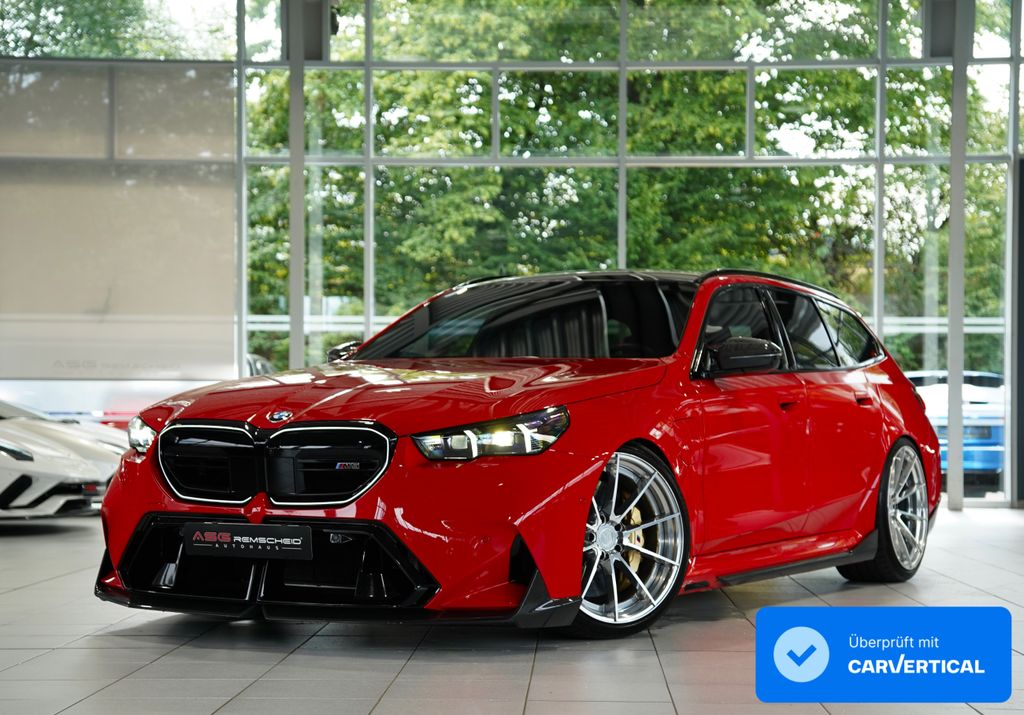 Bild des Angebotes BMW M5 Touring 1.H *Carbon*Keramik*Grail*RossoCorsa