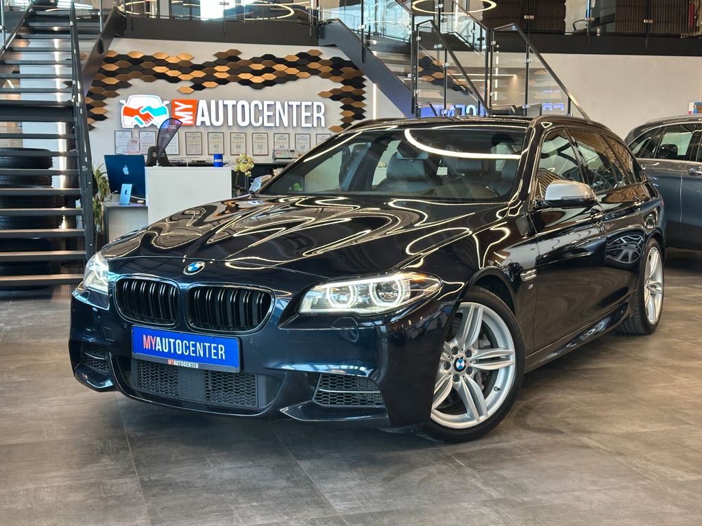 Bild des Angebotes BMW M550 *MEMORY*HeadUP*ACC*4-ZONEN*AHK*LEDER(BRAUN)