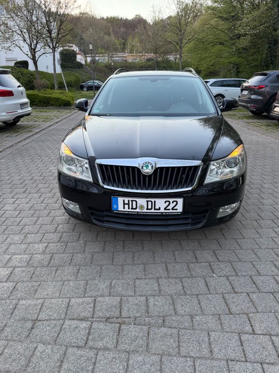 Bild des Angebotes Skoda Octavia 1.4 TSI DSG Best of Combi Best of