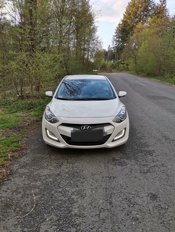 Bild des Angebotes Hyundai i30 1.6 GDI