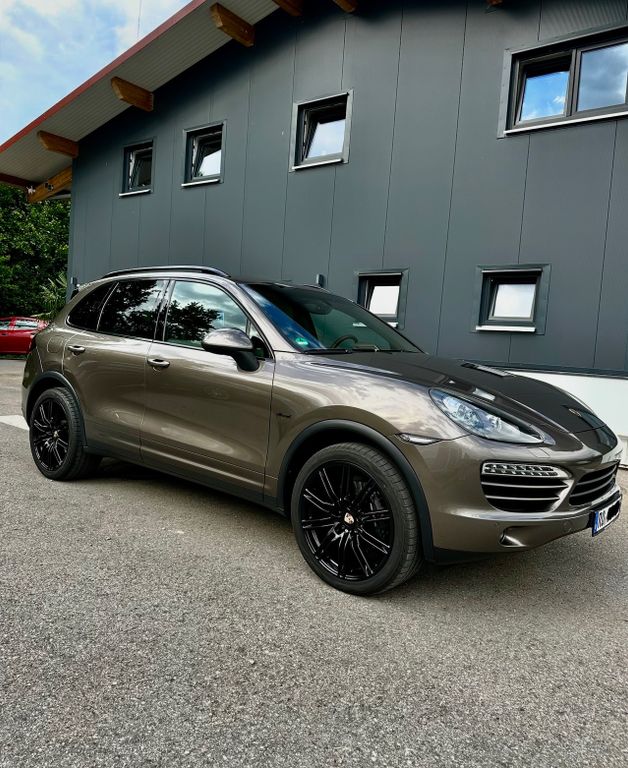 Bild des Angebotes Porsche Cayenne Diesel - BOSE, Luftfederung, AHK, RFK,