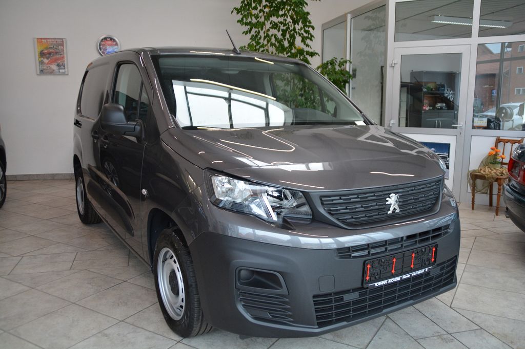 Bild des Angebotes Peugeot Partner  L1 "Premium" AHK *Multiflex-Doppelsitz*